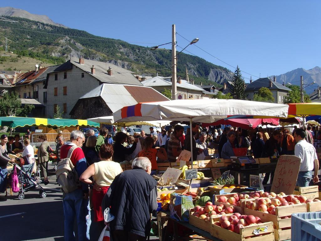 Studio Barcelonnette Ubaye, Provence Enchastrayes ภายนอก รูปภาพ