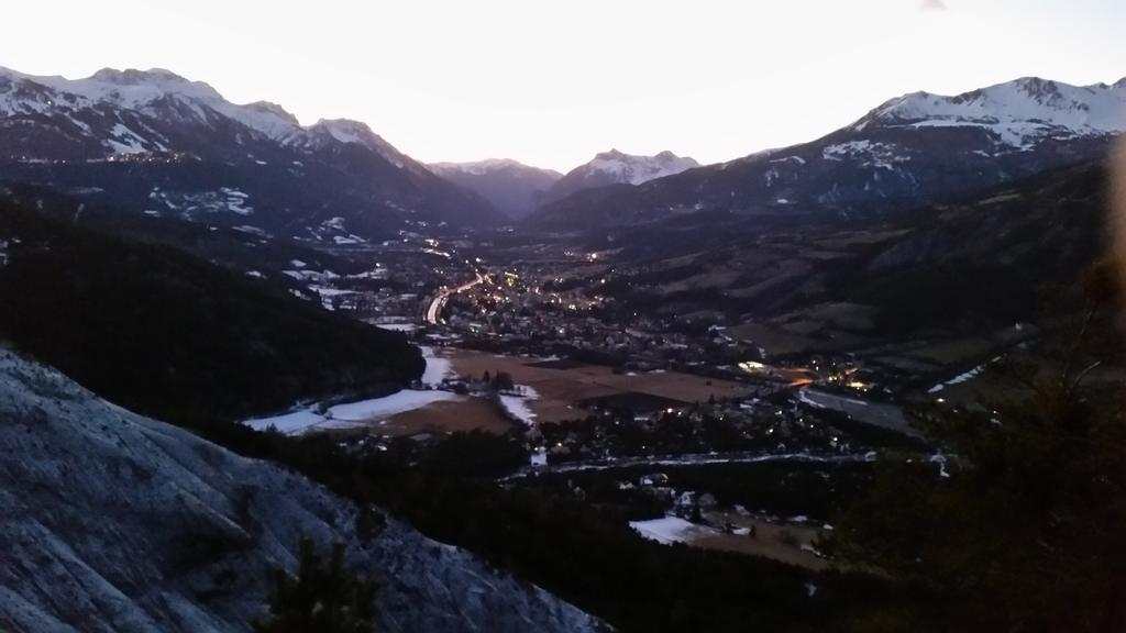 Studio Barcelonnette Ubaye, Provence Enchastrayes ภายนอก รูปภาพ